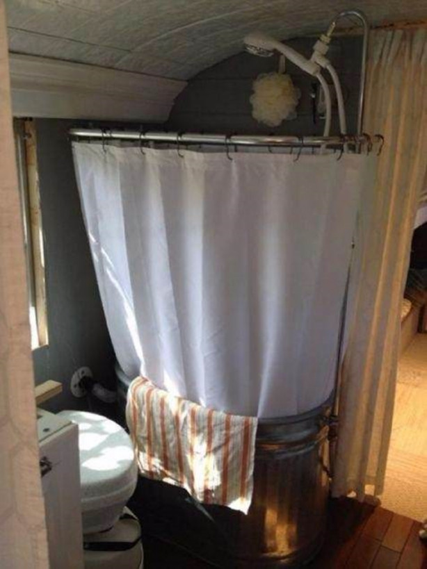 Foto - Kira ödemek istemeyen çift bakın ne yaptı!