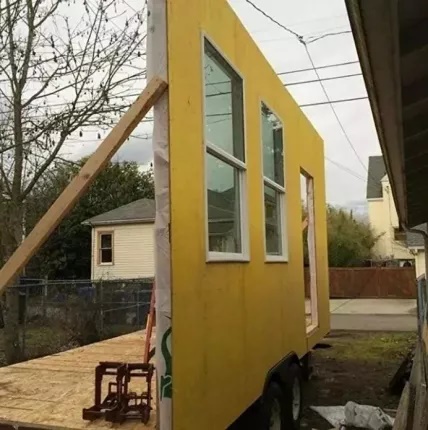 Foto - Kira ödemekten sıkılıdı, çözümü böyle buldu