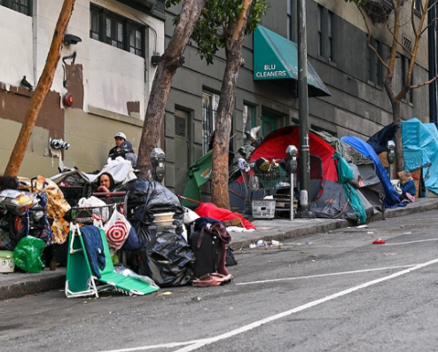 Foto - Kiralardaki fahiş artış vatandaşı vurdu! Sokakta çadırda yaşıyorlar