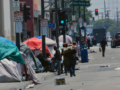 Foto - Kiralardaki fahiş artış vatandaşı vurdu! Sokakta çadırda yaşıyorlar