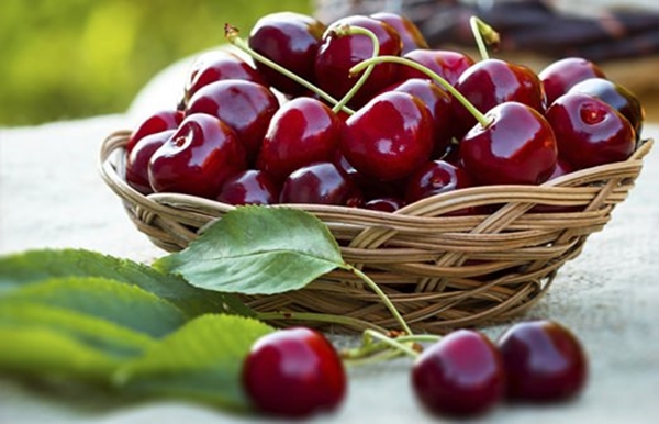 Foto - Kiraz yediğimizde vücudumuzda neler oluyor?