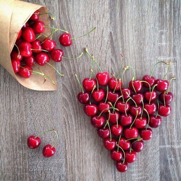 Foto - Kiraz yediğimizde vücudumuzda neler oluyor?