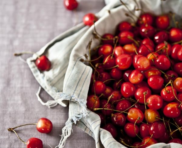 Foto - Kiraz yediğimizde vücudumuzda neler oluyor?