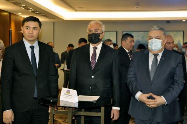 Kırgızistan-Azerbaycan İş Forumu Bişkek'te gerçekleştirildi