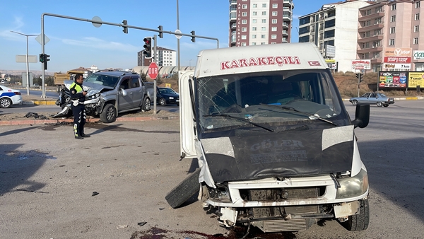 Foto - Kırıkkale'de feci kaza: Yaralılar var