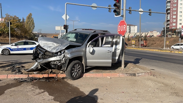 Kırıkkale'de feci kaza: Yaralılar var