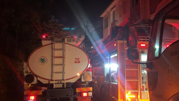 Kırklareli'de korkutan yangın: Binalar alevlere teslim oldu, mahalleli sokağa döküldü
