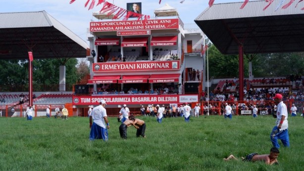 Kırkpınar'a ziyaretçi akını: Otellerde yer kalmadı