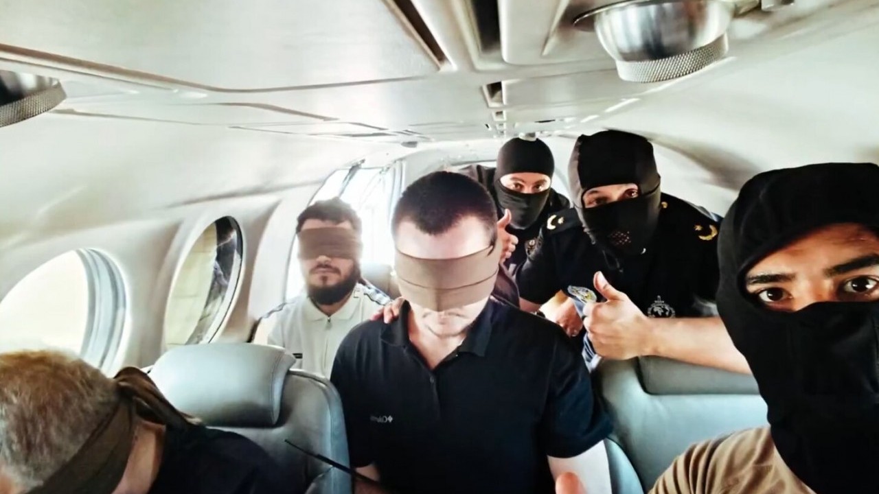 Kırmızı bültenle aranıyorlardı! Türkiye'ye böyle getirildiler