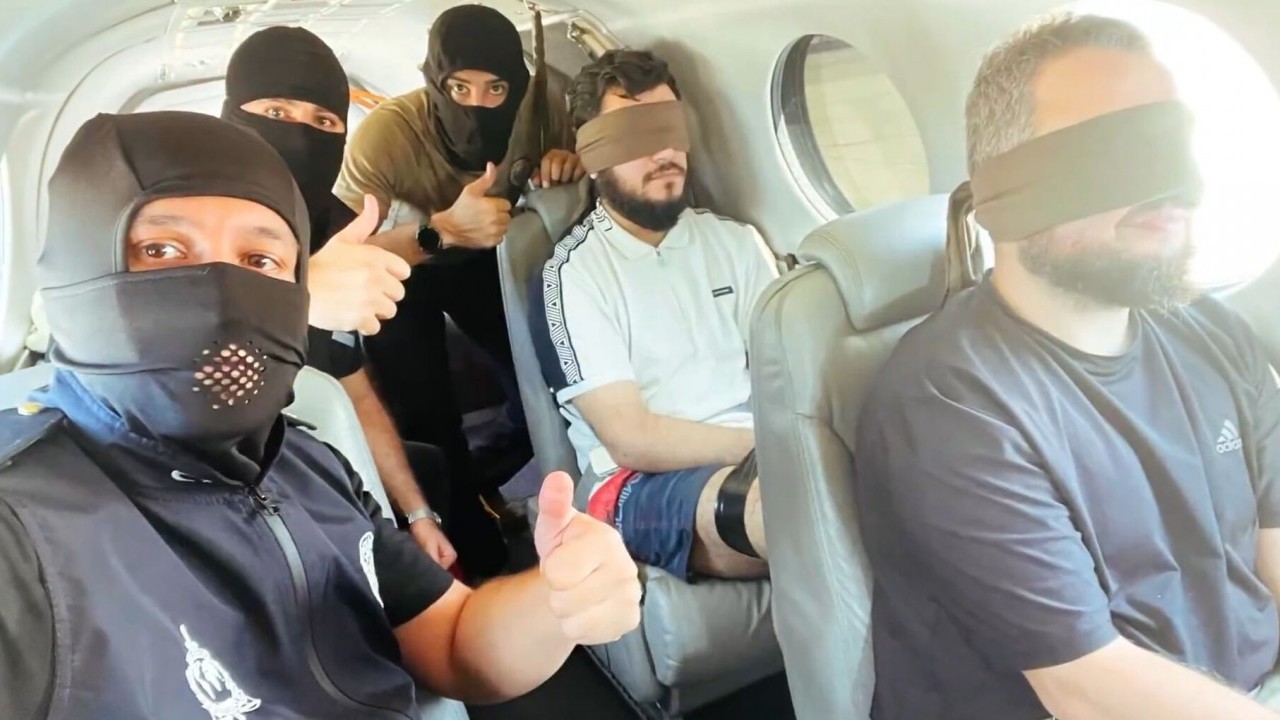 Foto - Kırmızı bültenle aranıyorlardı! Türkiye'ye böyle getirildiler