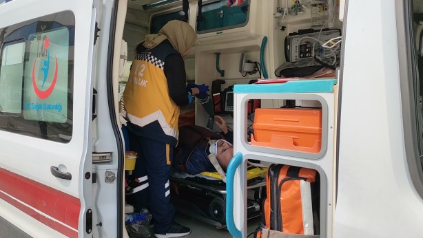 Foto - Kırmızı ışık ihlali faciaya neden oldu! Araçlar birbirine girdi