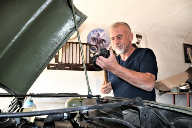 Foto - Kırmızı ışıkta gören soluğu yanında alıyor! 15 bin TL'ye aldı 100 bin lira veriyorlar