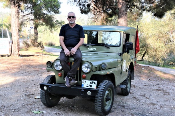 Foto - Kırmızı ışıkta gören soluğu yanında alıyor! 15 bin TL'ye aldı 100 bin lira veriyorlar