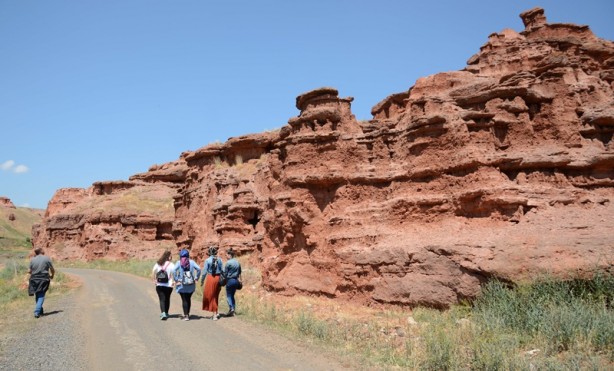 Foto - Kırmızı periler diyarı: Narman Peri Bacaları