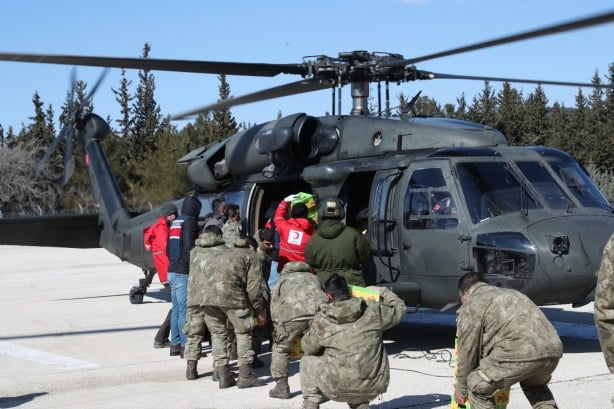 Foto - Kırsal kesimlere helikopterlerle yardım ulaştırılıyor