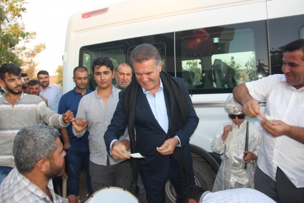 Foto - Kirve Sarıgül sünnet çocuğundan çok para topladı