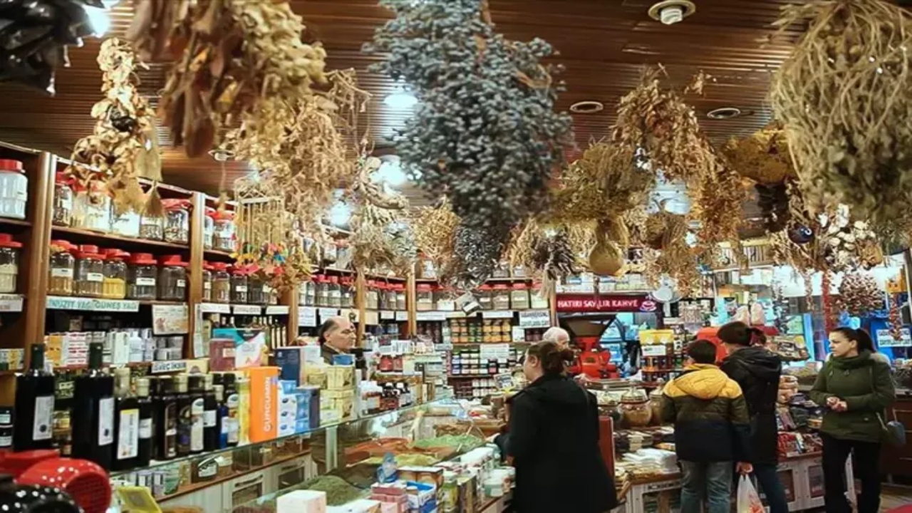 Kış aylarının vazgeçilmeziydi ama, artık fiyatını gören kaçıyor! Kilosu 5 bin liradan satılmaya başlandı