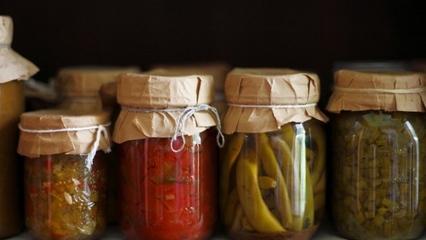 Kış konservesi yapanlar dikkat! Bunlara dikkat etmezseniz zehirlenebilirsiniz