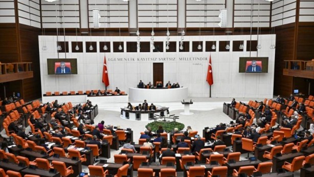 Foto - Kısa süreli ev kiralama kanunu için karar: İzin belgesi iptal edilen konutlar hakkında haber! 16 madde kabul edildi