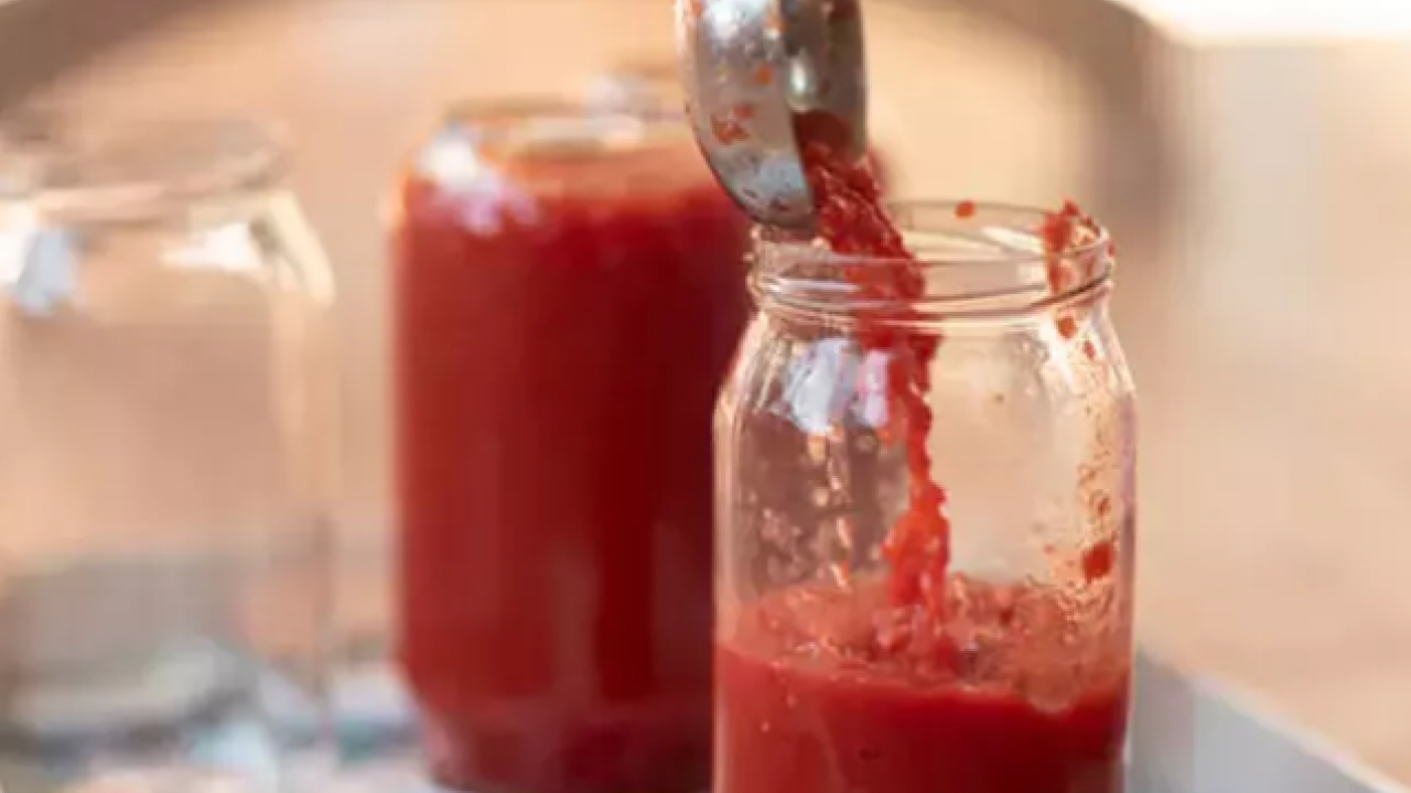 Foto - Kahvaltılık ve ana yemeklik domates sos Az sulu, kıpkırmızı domates sosu için püf noktalar! 