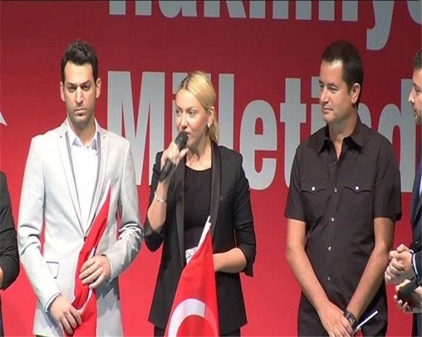 Foto - Kısıklı'daki demokrasi nöbetine ünlülerden destek
