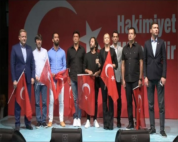 Foto - Kısıklı'daki demokrasi nöbetine ünlülerden destek