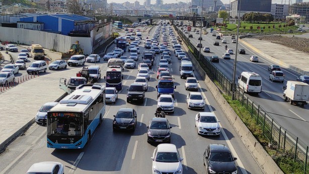 Foto - Kısmi kapanmaya saatler kala İstanbul'da trafik yoğun