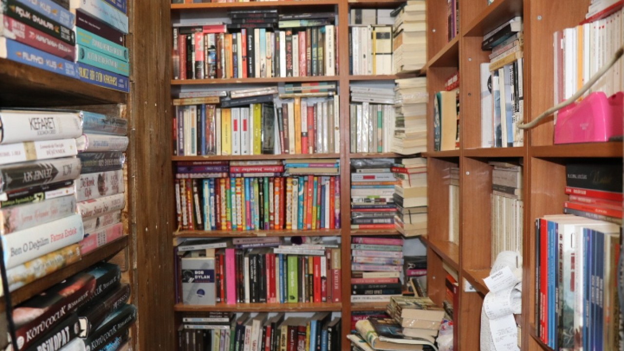 Foto - Kitapçılar kapanma noktasına geldi!