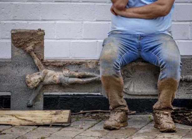 Foto - Kıyamet gibi! Avrupa'da görülmemiş felaket...