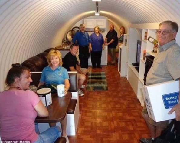 Foto - Kıyamet hazırlığı görenleri şaşkına çevirdi! Korkudan bakın ne yaptılar