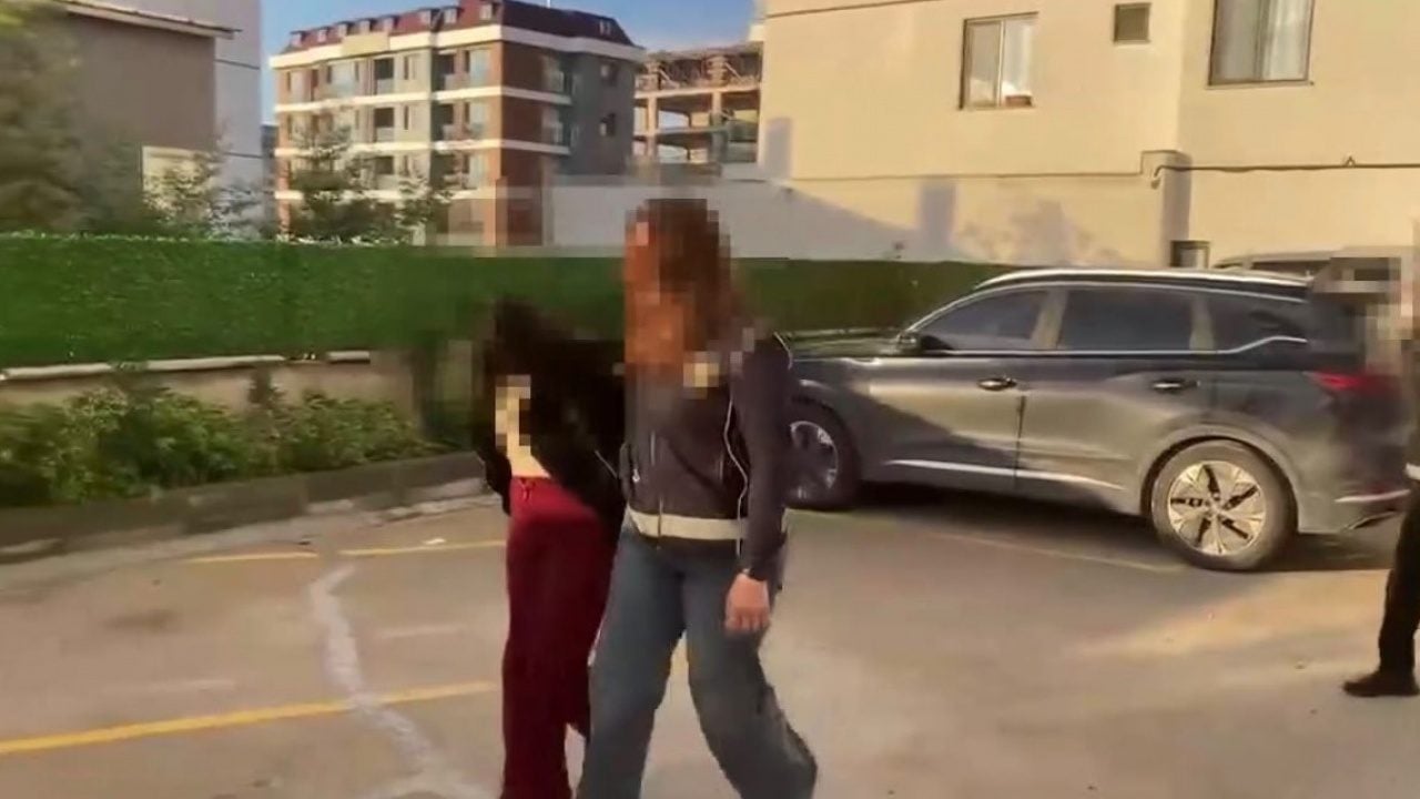 Foto - 'Kız göndermiştim ya ben sana komisyonumu ver’ Yumurtacı Hacer’in mesajları ifşa oldu