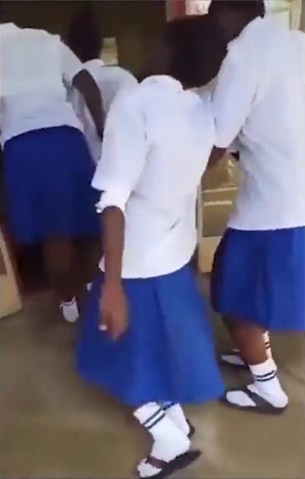 Foto - Kız lisesinde 95 öğrenci bir anda felç oldu! Sebebi herkesi şok etti