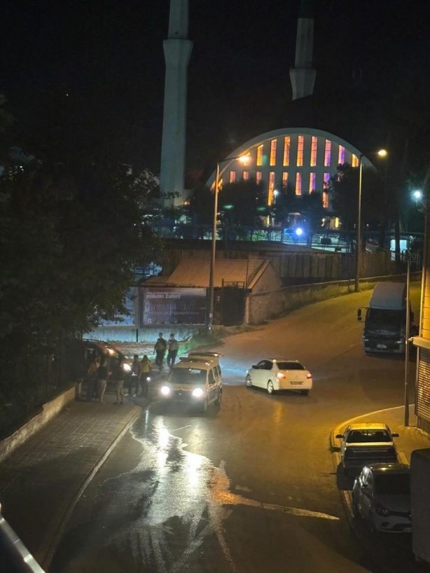 Foto - Kız meselesi yüzünden gençler birbirine girdi