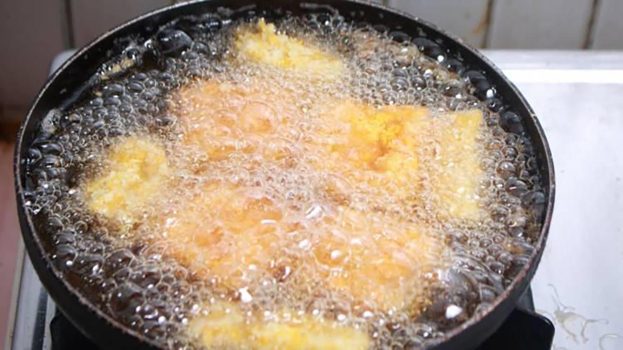 Foto - Kızartma için en iyi yağ açıklandı! Zeytinyağı ve ayçiçeği yağı değil
