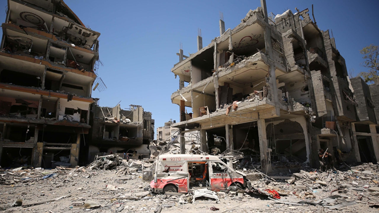 Foto - Kızıl Goncalar oyuncusundan tepki: Herkes hiçbir şey yokmuş gibi hayatına devam ediyor