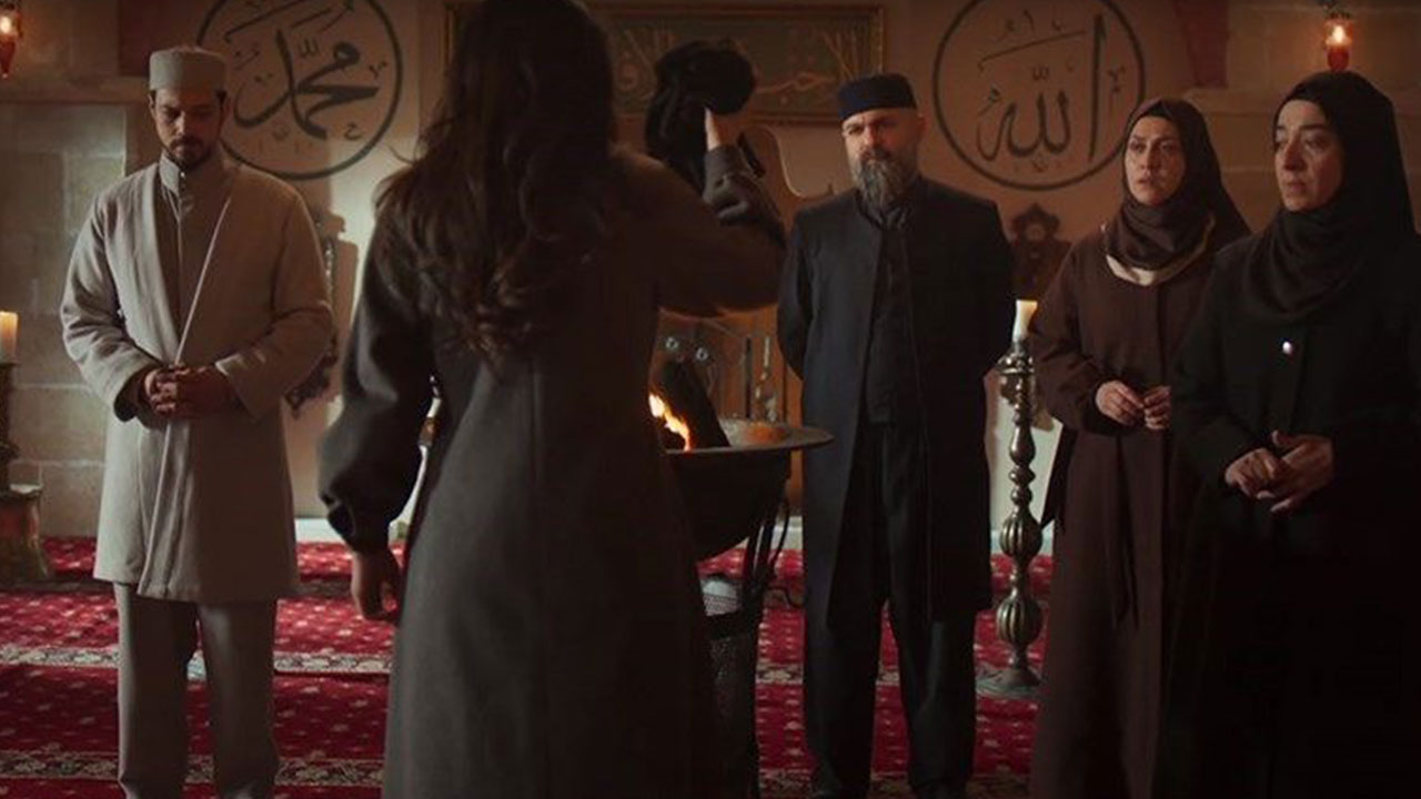 Foto - Kızıl Goncalar Türkiye'yi ayağa kaldırdı! Reytingler düşünce son yaptıkları mide bulandırdı