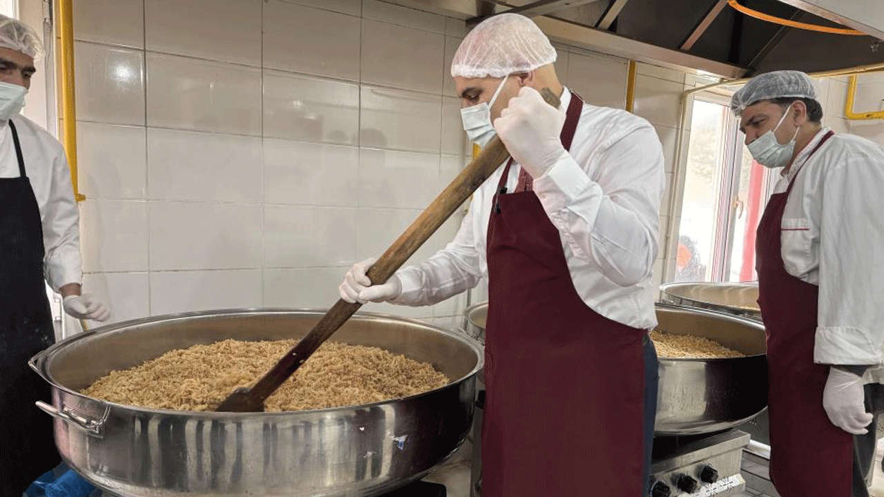 Foto - Kızılay gönülleri fethediyor