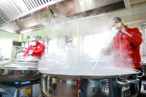 Foto - Kızılay günde 3 milyondan fazla kişiye sıcak yemek ulaştırıyor