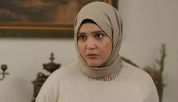 Foto - İslam’ı hedef alan dizinin oyuncusuna bakın! Kızılcık Şerbeti'nin Nilay'ı Feyza Civelek uyuşturucu alırken yakalandı