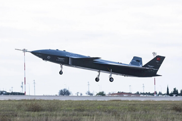 Foto - KIZILELMA havalandı, İngiltere sallandı! Jet hızında tepki