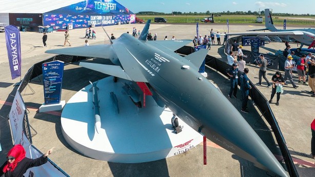 Foto - Kızılelma müjdesi sonrası Selçuk Bayraktar bombayı patlattı! Anlaşma yaptık