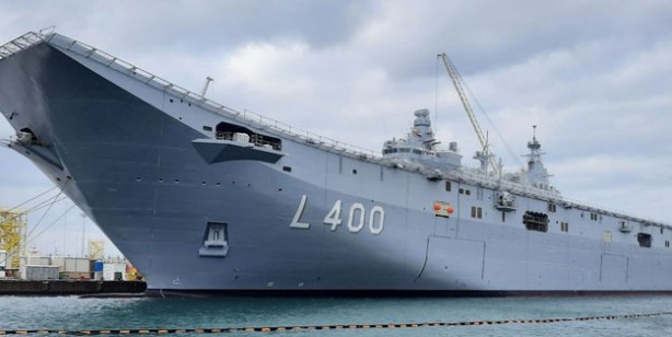 Kızılelma ve Bayraktar TB3, TCG Anadolu Gemisi pistinde