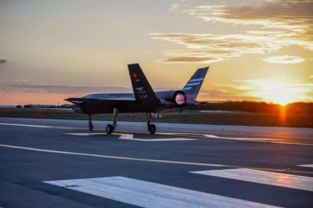 Foto - Kızılelma'nın son hali ortaya çıktı! Selçuk Bayraktar bir şey yazmadı, görüntüleri paylaştı