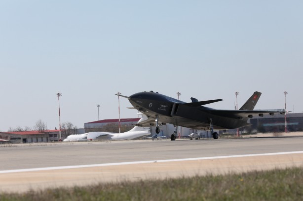 Foto - KIZILELMA için heyecanlandıran gelişme! Selçuk Bayraktar tarih verdi