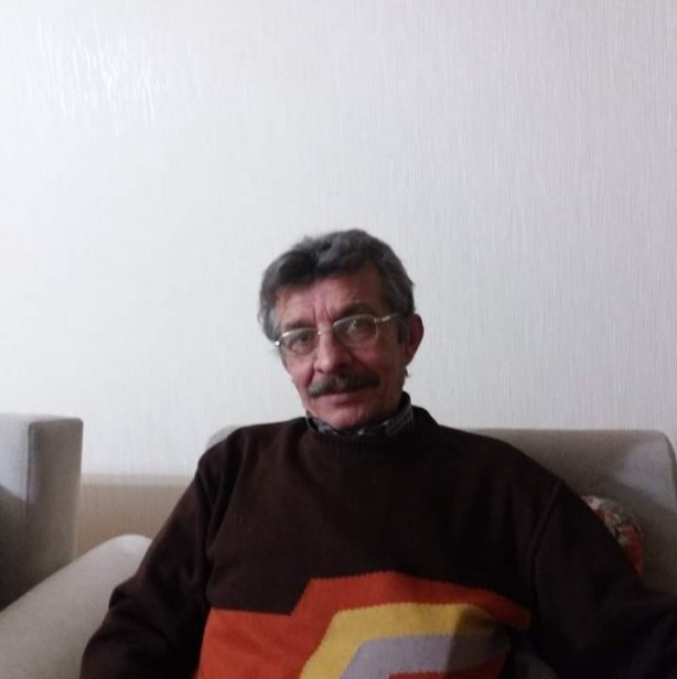 Kızını korumak için damadının savurduğu bıçağın önüne geçmiş