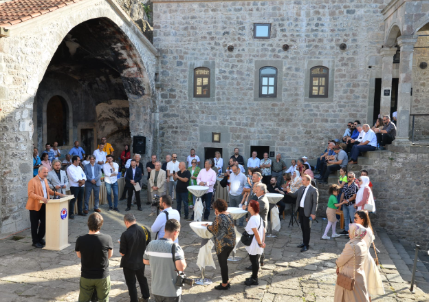 Foto - Kızlar Manastırı 