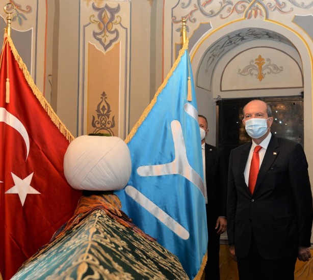 Foto - KKTC Cumhurbaşkanı Tatar'dan, Ertuğrul Gazi Türbesi'nde çarpıcı sözler: Mezarına saldırmaları...