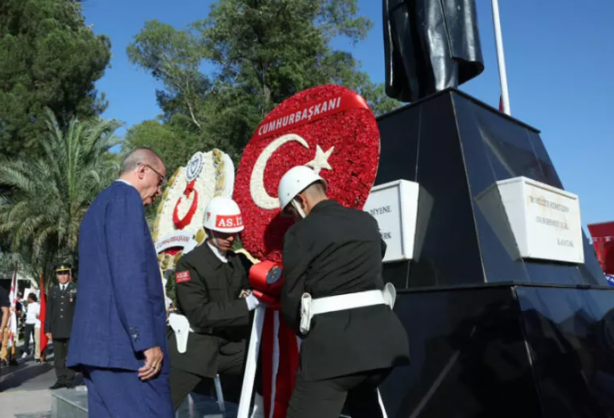 Foto - 'KKTC'yi ziyaret eden Erdoğan dünyaya çağrı yaptı