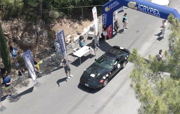 Foto - Klasik araba tutkunları buraya! Milyonluk araçlar birbiriyle yarıştı