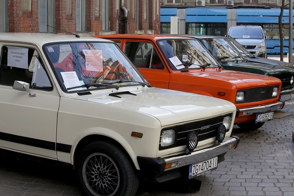 Foto - Klasik otomobil meraklıları bir araya geldi
